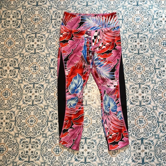 Fun Nike Leggings - DriFit - Picture 3 of 6